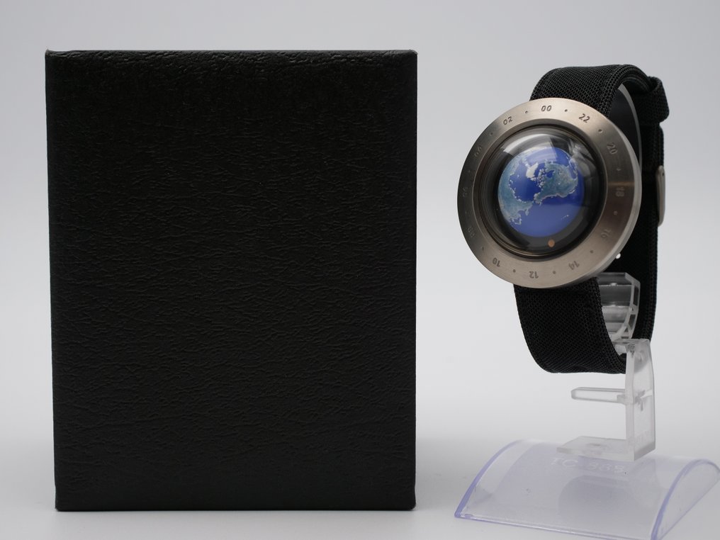 Seiko - Think The Earth World Time Concept Watch - WN-1 S/N 000096 Early Model - Men - 1970-1979  #1.0