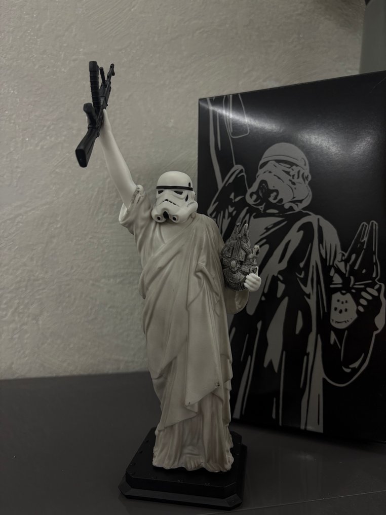 Collectibles & Co. - Veistos, Stormtrooper Statue of Liberty - 20 cm - Hartsi #1.0