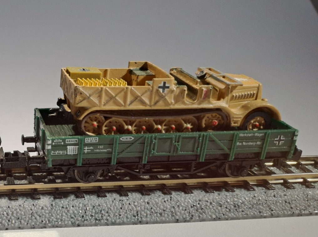 Arnold, Minitrix N - Model train wagon (2) - Material for the Afrika Korps for Field Marshal Rommel. - DRG #2.1
