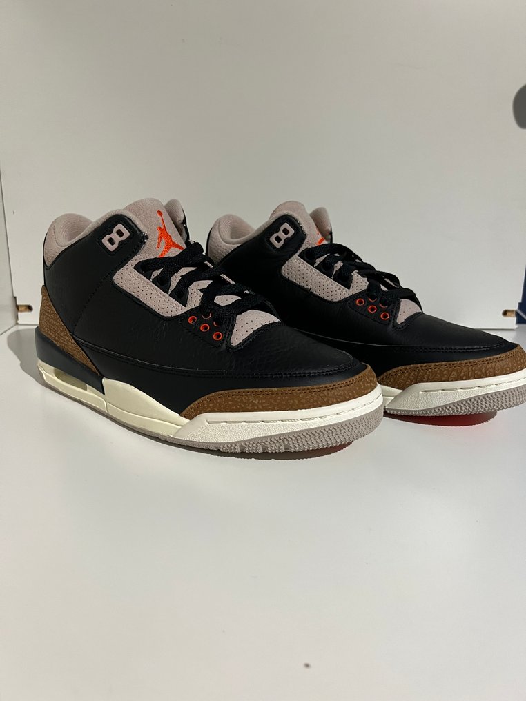 Nike - Air Jordan 3 Retro - 运动鞋 - 尺寸: EU 42 - 带标签的新品 #1.0