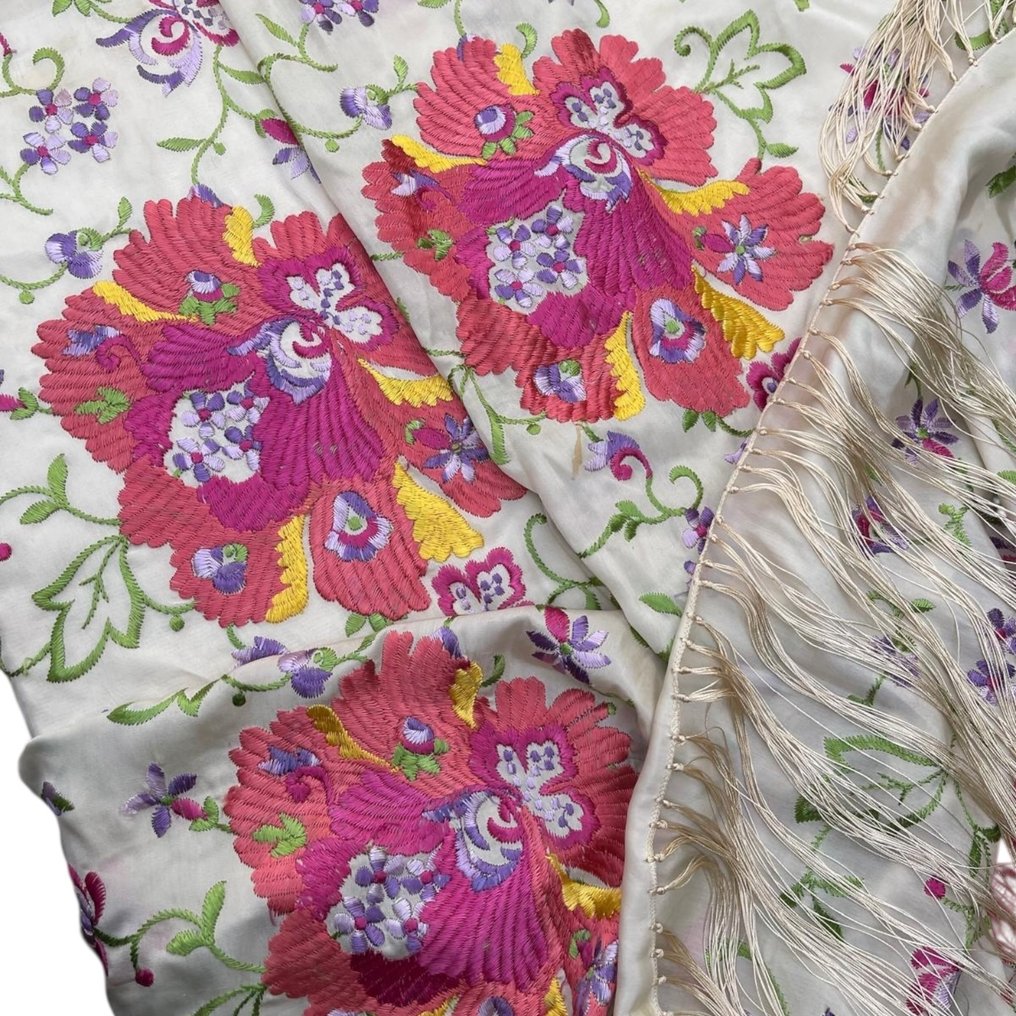 Κέντημα  - 130 cm - 130 cm #1.0