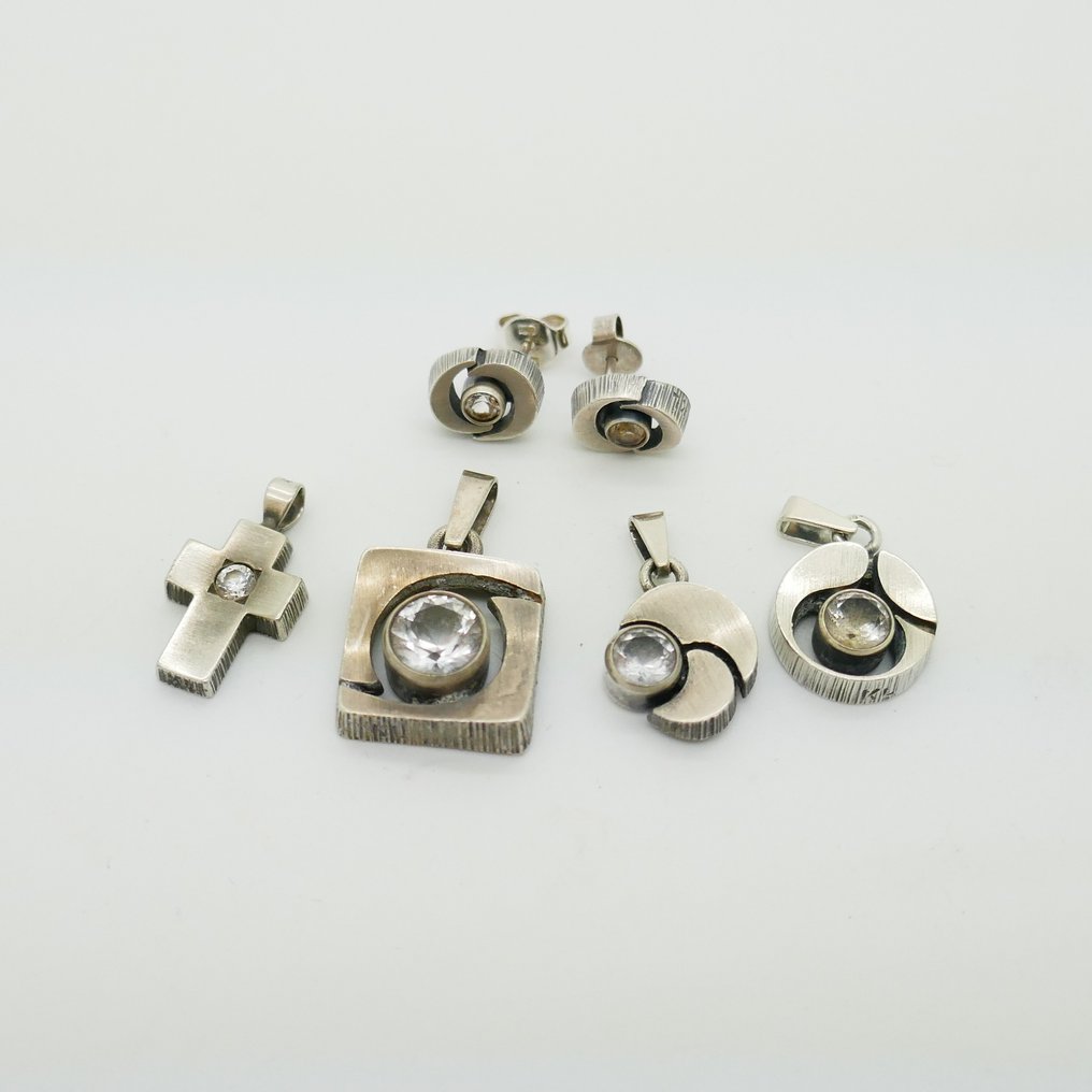 Senza prezzo di riserva - Finnfeelings - Ciondolo Argento - 4 portabiglietti e orecchini. #1.0