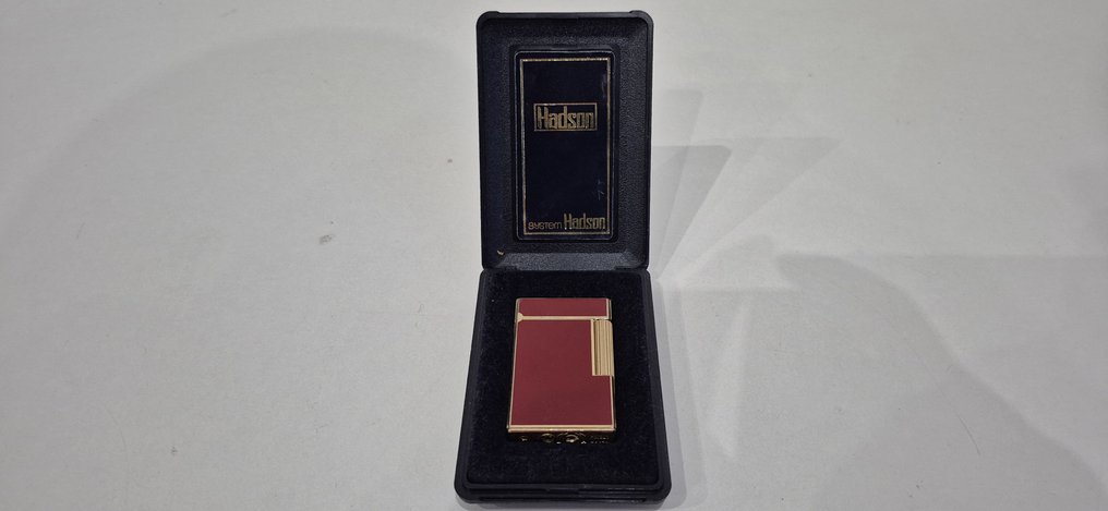 Hadson - No reserve price - Pocket lighter - Gold plated, Enamel #1.0