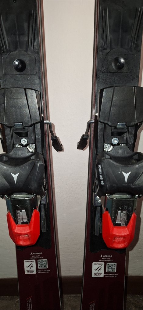 Sci - Atomic Redster S9 Revoschock S, attacchi Icon - 2018 - Csapat viselet #2.1