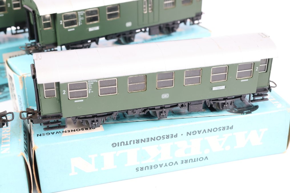 Märklin H0 - 4079/4080 - Modeltog passagervogn (4) - Fire ombyrderijtuigen - DB #4.3