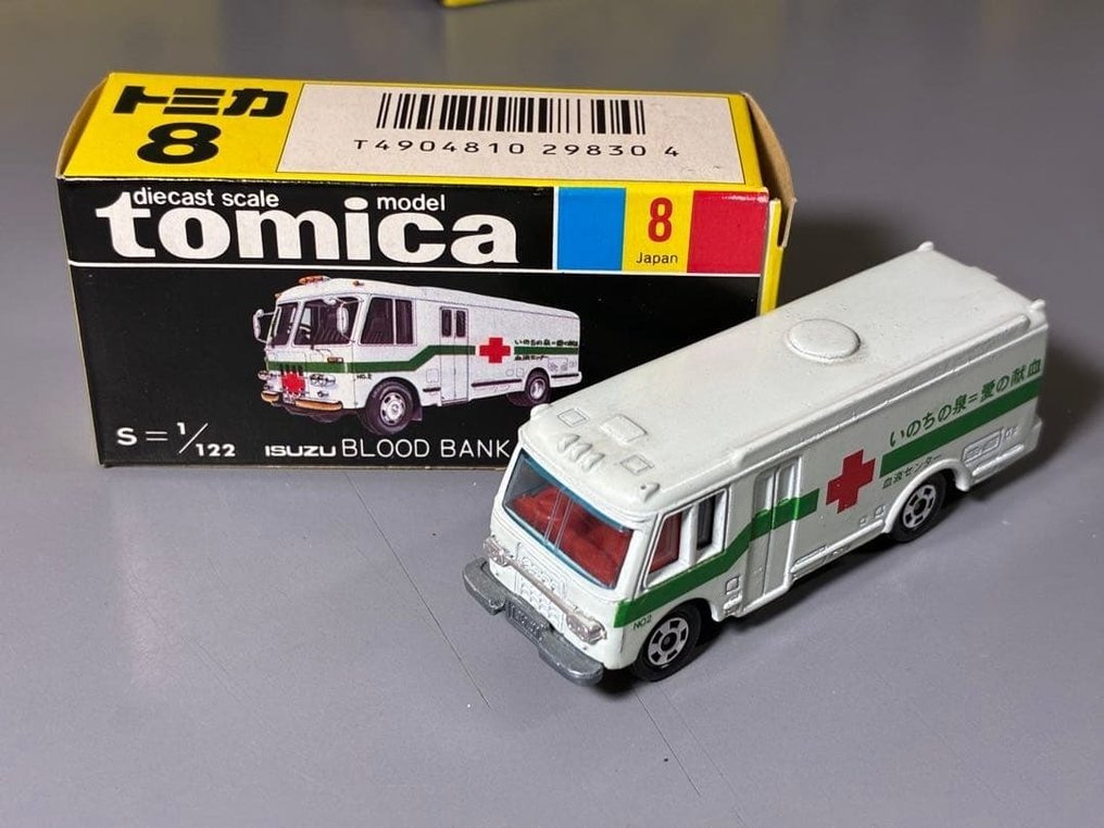 Tomica 1:122 - Modellauto - ISUZU Blood Donation Vehicle – Made in Japan, With Original Box #1.0