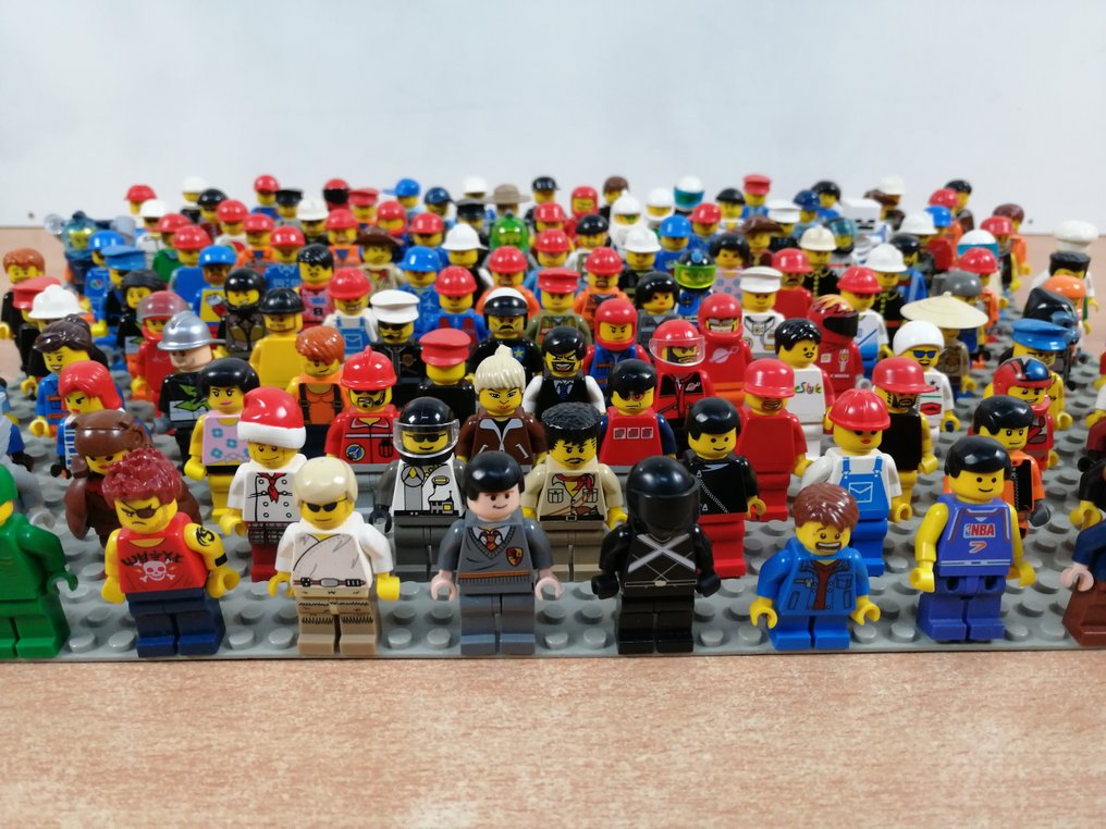 Lego - Minifiguras - partij van poppetjes 144 stuks - 1990-2000 #2.1