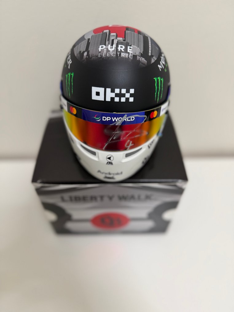 迈凯轮 - Japan GP - Lando Norris - 2024 - 比例 1/2 头盔  #1.0