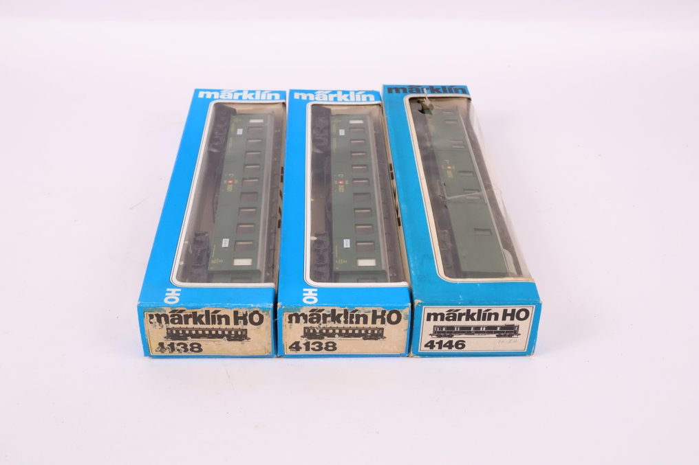 Märklin H0 - 4318/4146 - Επιβατικό τρένο μοντελισμού (3) - Τρεις επιβατηγά βαγόνια. - SBB #1.0