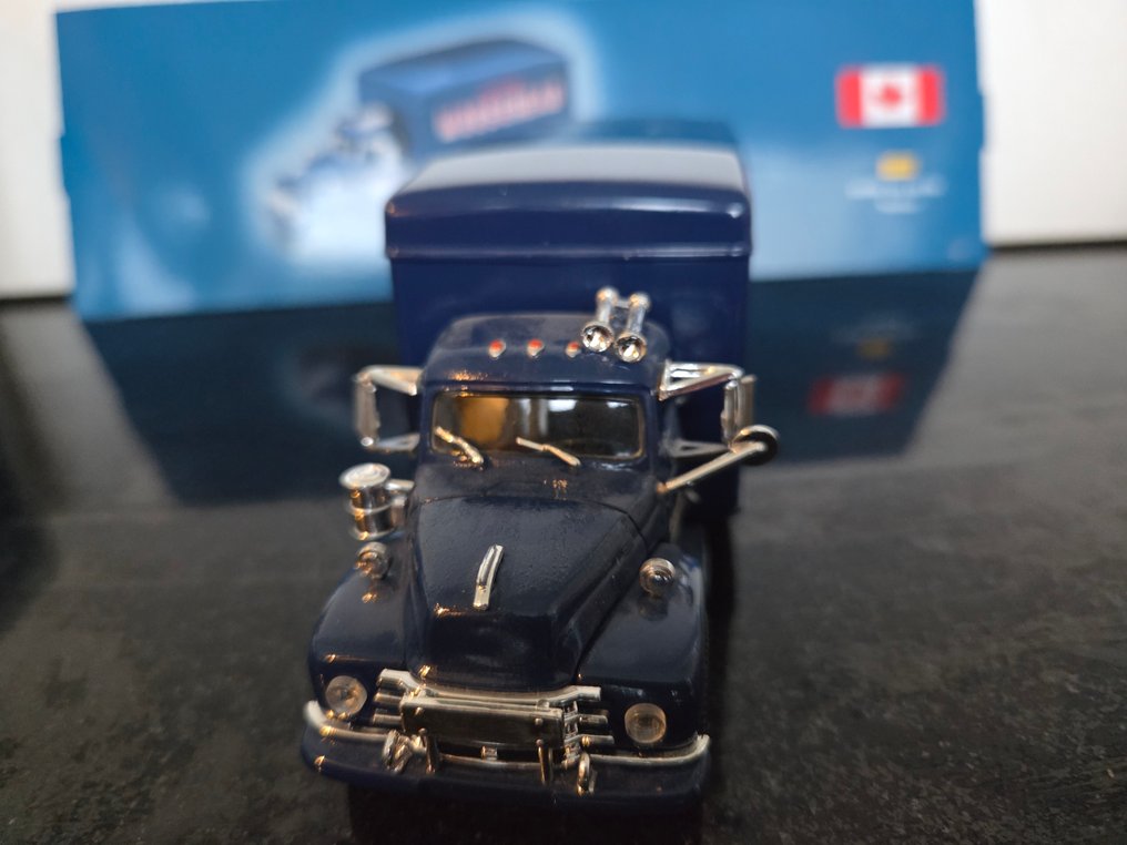 Corgi 1:50 - 模型汽车 - Diamond T620 Box Van - Moosehead - 限量版 加拿大系列 III #3.2