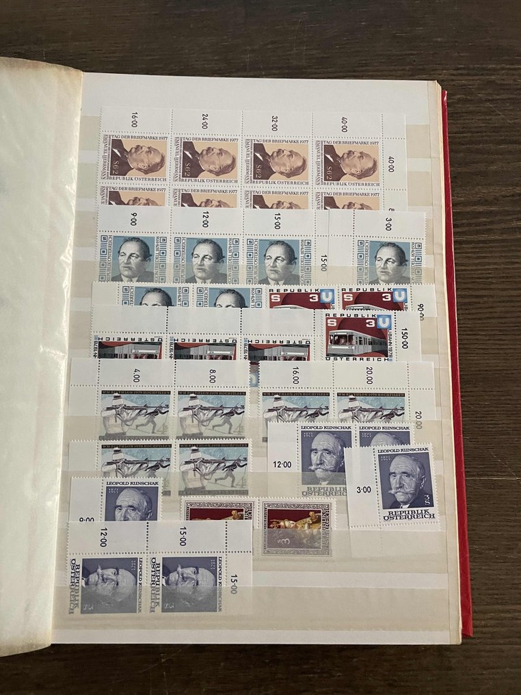 Autriche 1977/2001 - Enorme collection de timbres postfris, classés par année (regroupant 4-5 collections). #4.3