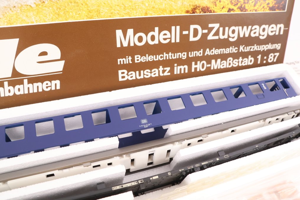 ADE H0 - B-5011-5 - Model train passenger carriage (1) - Light railcar, second class, type Bcüm - DB #4.3