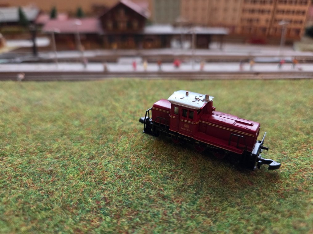 Märklin Z - 8864 - Dieselelektrisk lokomotiv (1) - Manøvre-lokomotiv - DB #4.3