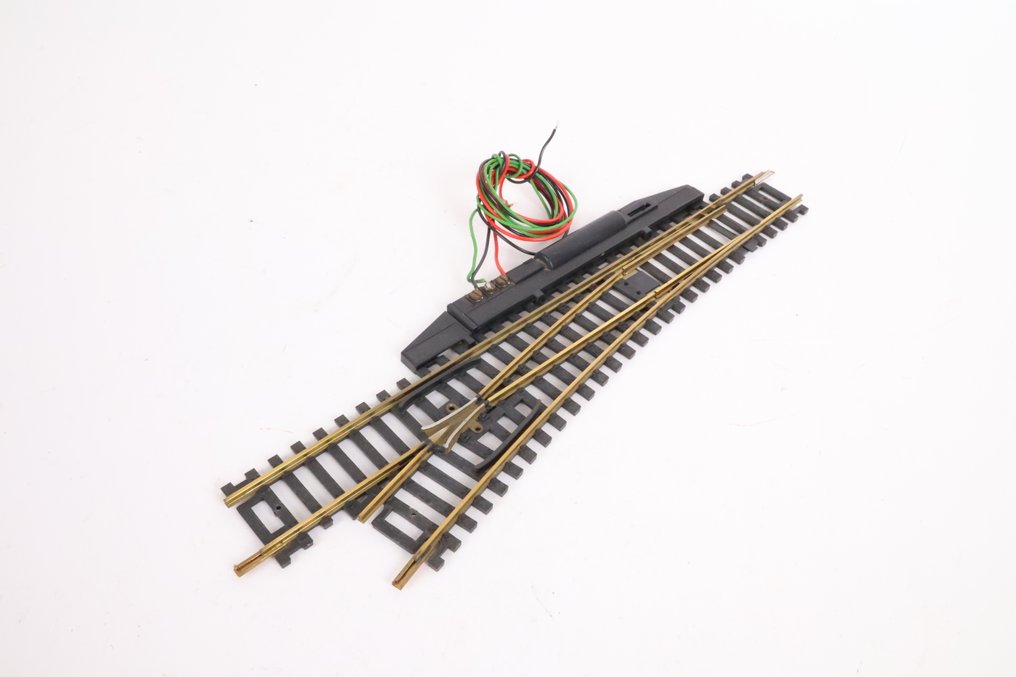 Roco H0 - 4530/4540/4541 - Model train tracks (5) - 15-degree electrical switches left + right #3.2