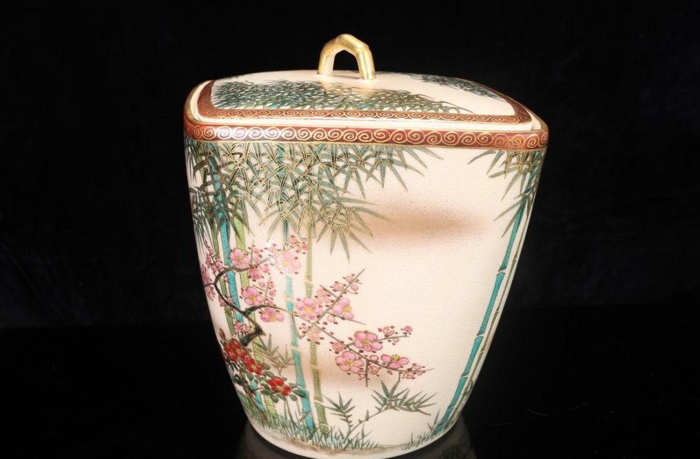 Μπολ - Very fine satsuma diamond shaped water jar, marked Kyozan - Πορσελάνη #2.1