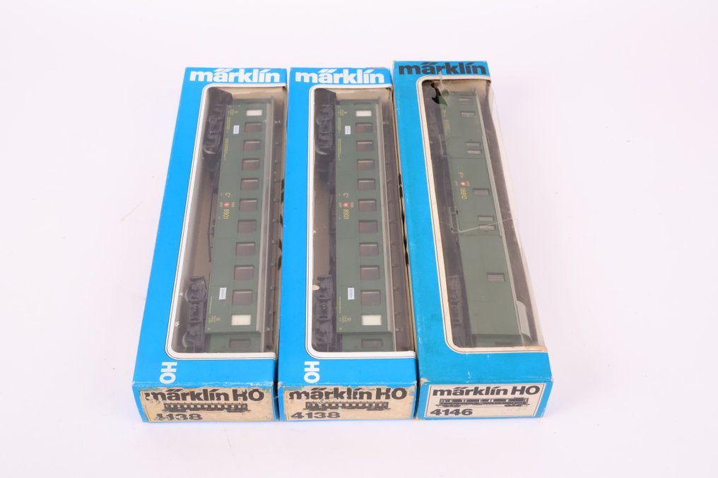 Märklin H0 - 4318/4146 - Επιβατικό τρένο μοντελισμού (3) - Τρεις επιβατηγά βαγόνια. - SBB #2.1