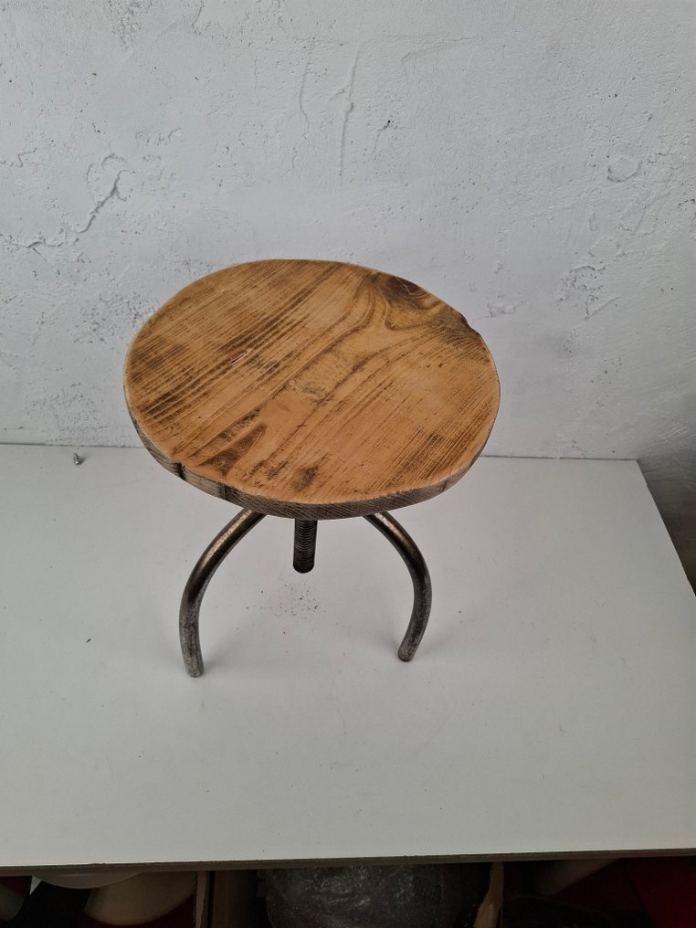 Σκαμνί - Χάλυβας - περιστρεφόμενη καρέκλα #2.1