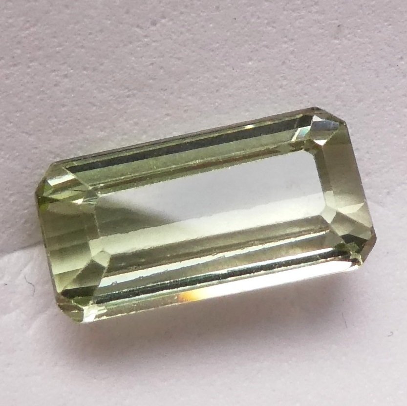 Tourmaline  - 4.36 ct - Instituto Gemólogico Español (IGE) #1.0