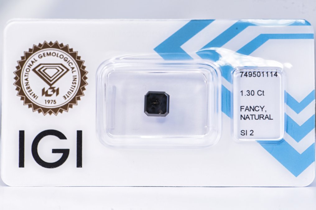 没有保留价 - 1 pcs 钻石  (天然色彩的)  - 1.30 ct - 祖母绿 - Fancy dark 稍帶綠色的 灰色 - SI2 微内含二级 - 国际宝石研究院（IGI） - VG VG #1.0