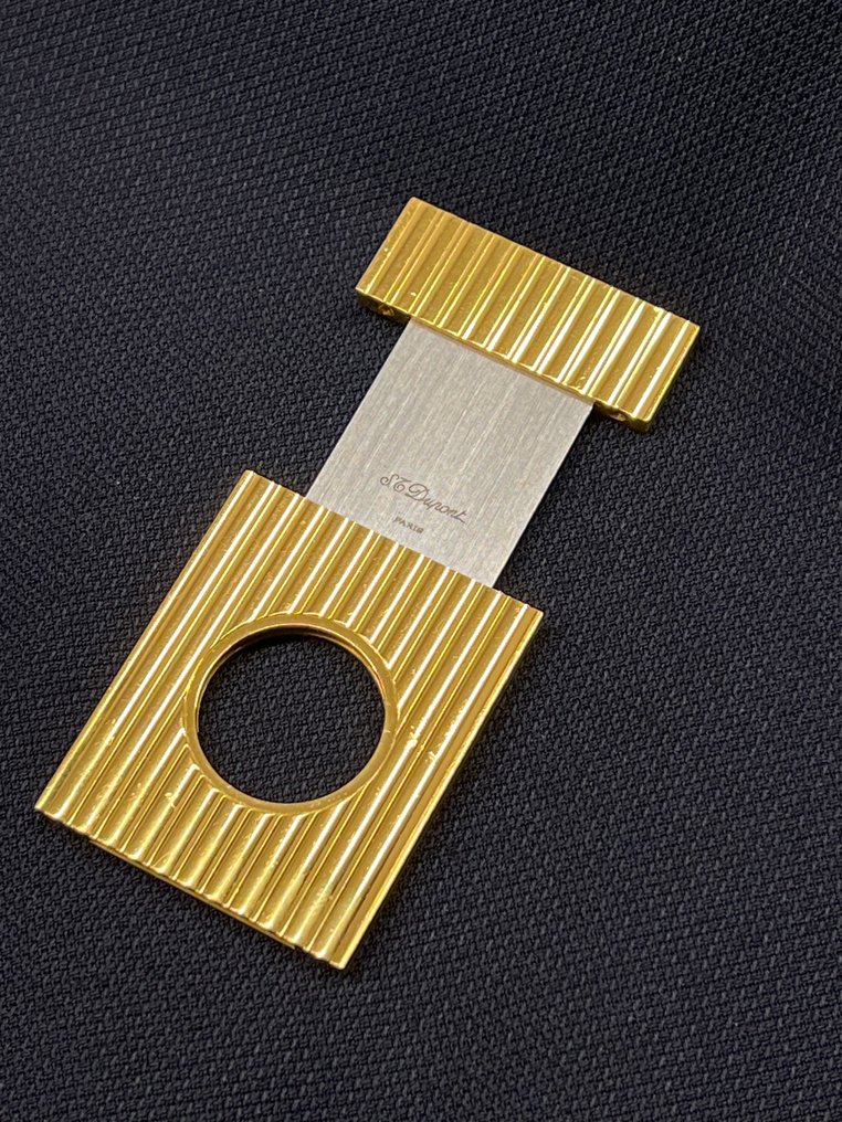 S.T. Dupont - No reserve price - Cigar cutter - S.T. Dupont cigar cutter - Gold plated, Steel #2.1