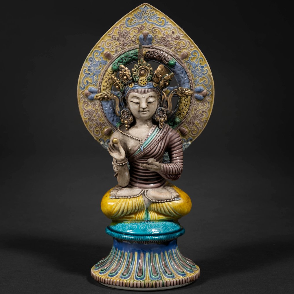Figure - Fine enameled buddha - Porcelain - China #1.0