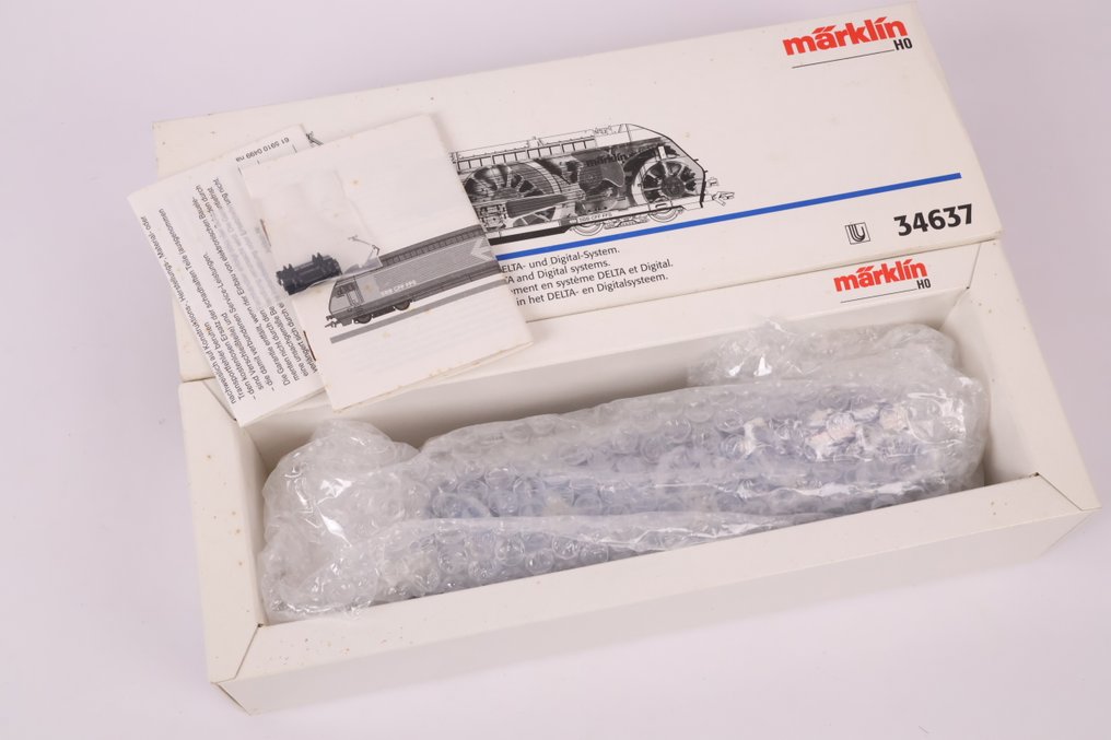 Märklin H0 - 34637 - Ηλεκτροκίνητη ατμομηχανή (1) - Re 460 'Stangenlok' - SBB #2.1