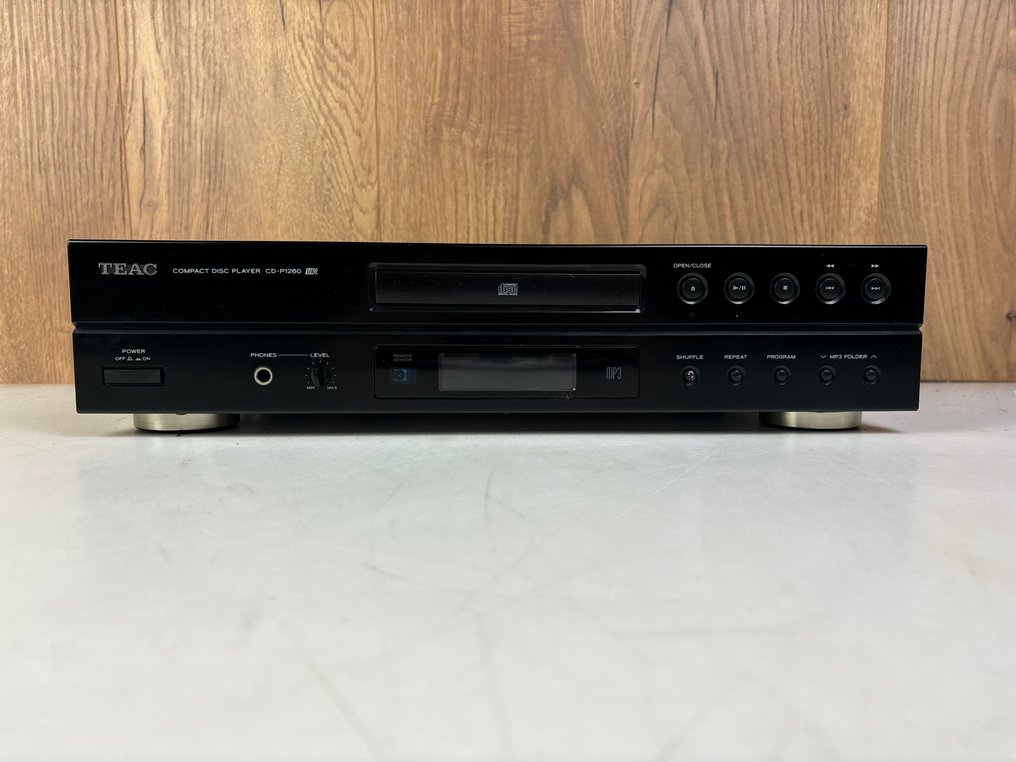 TEAC - CD-P1260 CD player #1.0