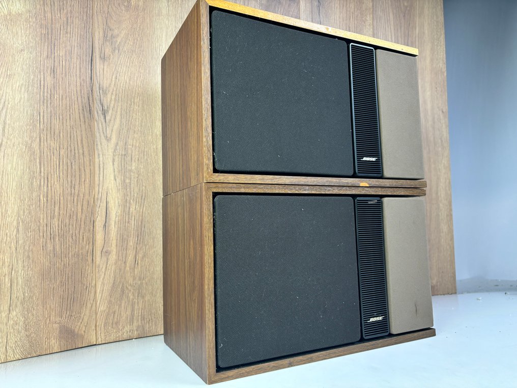 Bose - 301 Series II - Direct/Reflecting Speaker set #1.0