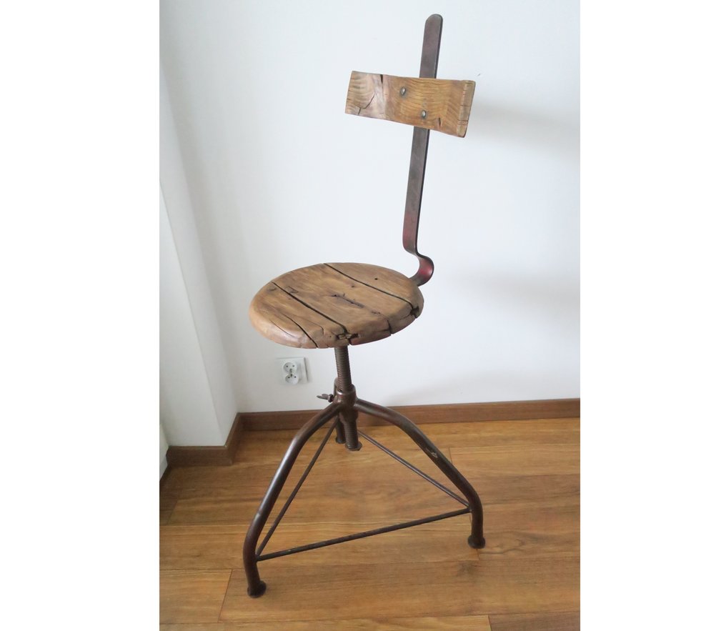 Καρέκλα - Χάλυβας - Μοναδική καρέκλα εργαστηρίου #1.0