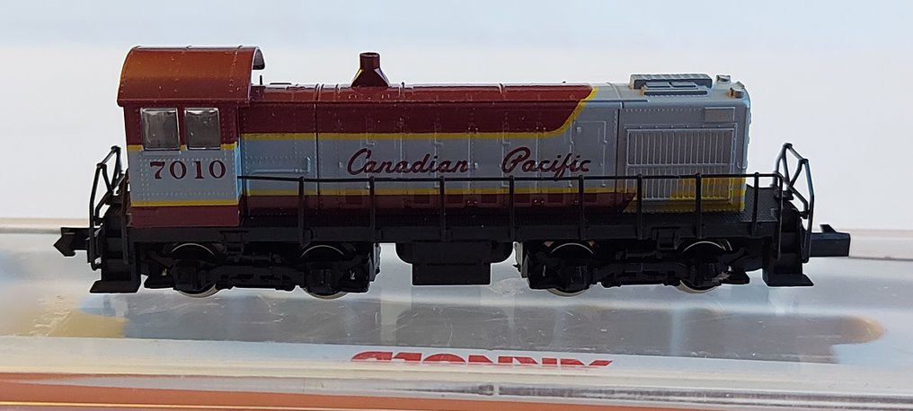 德國Arnold N - 5060 - 模型火車 (1) - Alco S2 柴油机车 加拿大太平洋号7010 #4.3