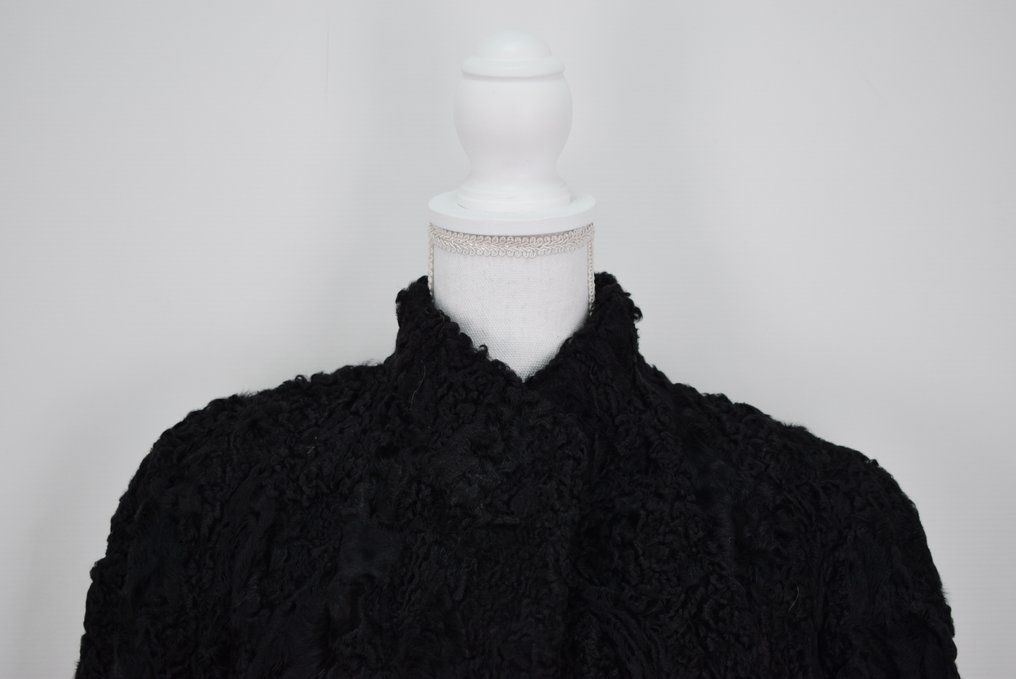 Artisan Furrier - Manteau de fourrure #4.3