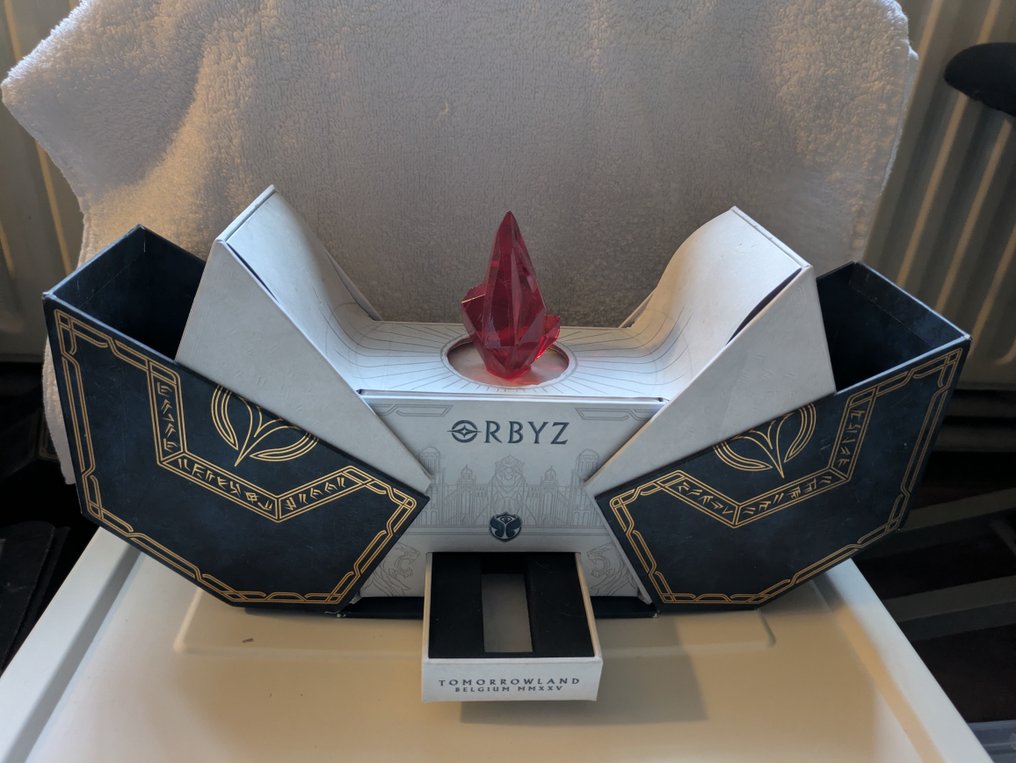 Tomorrowland - 节日宝藏案例2025——“Orbyz”主题+手链 - 2025 - 限量版 #1.0