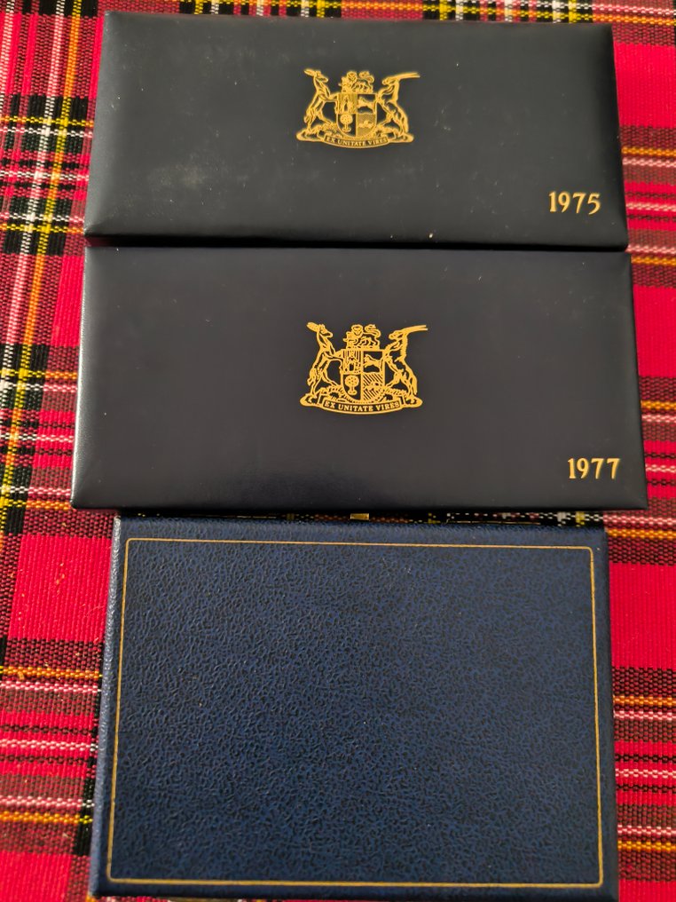 南非. Mint sets 1975, 1977, 1964, 3 sets  (沒有保留價) #1.0