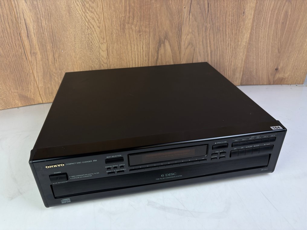 Onkyo - DX-C311 - 6 Disc Changer CD player #2.1
