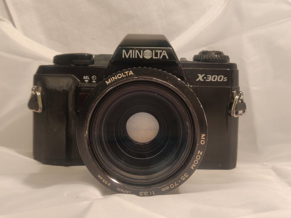 Minolta X-300s + MD Zoom 3,5/35–70mm | Single lens reflex camera (SLR) #1.0