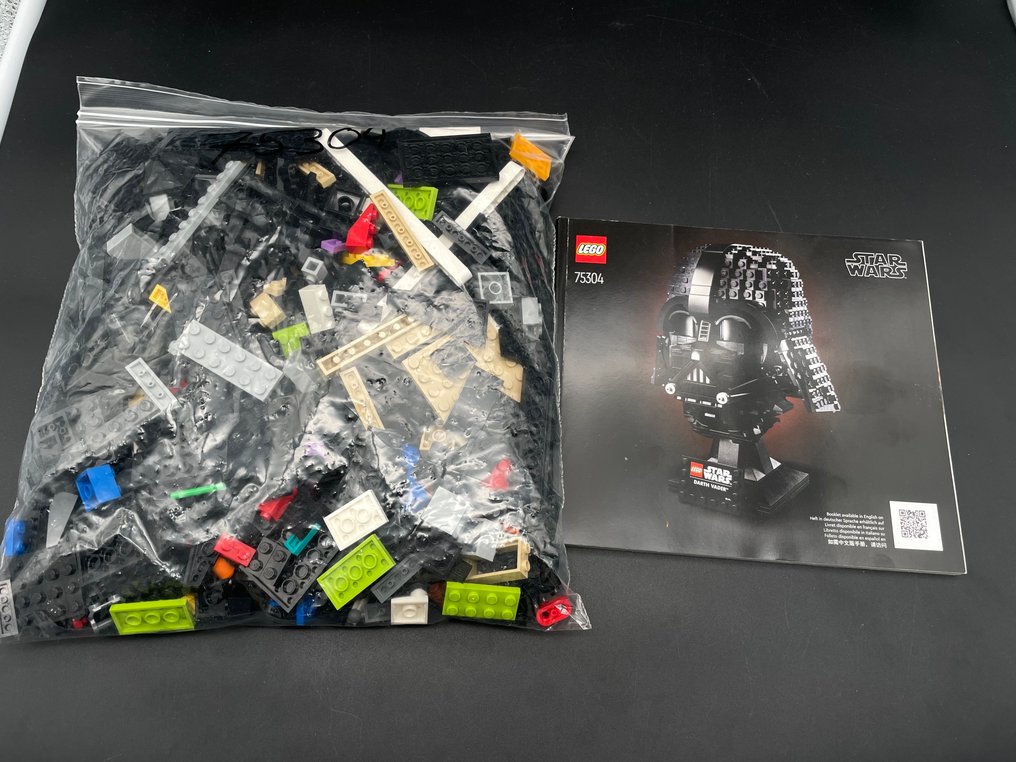 Lego Set - 75304 - Star Wars - Darth Vader Helmet #1.0