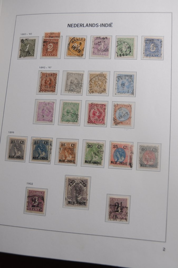 Dutch East Indies and New Guinea  - Collection starting from classical in a luxury DAVO album with cassette. #3.2