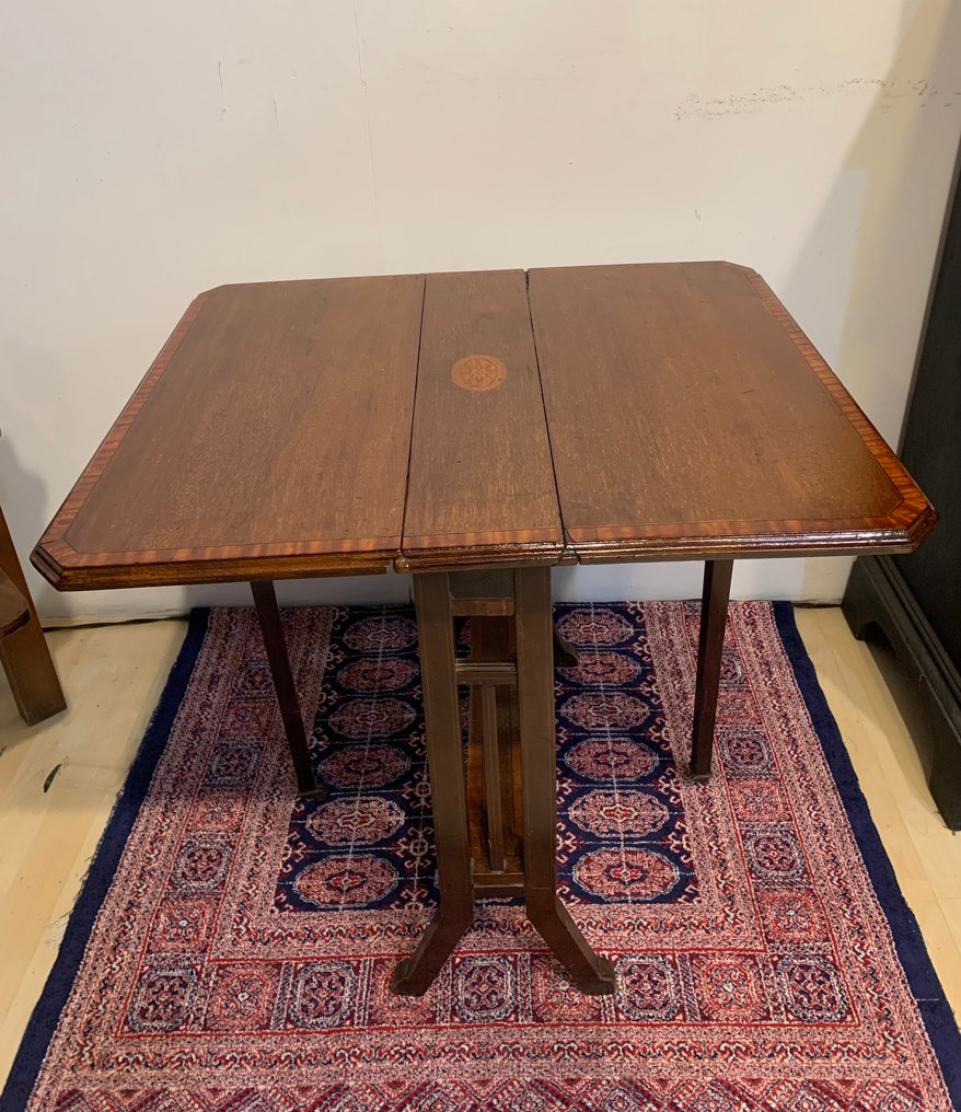 Masă centrală - Mahon - Sutherland engleză #1.0