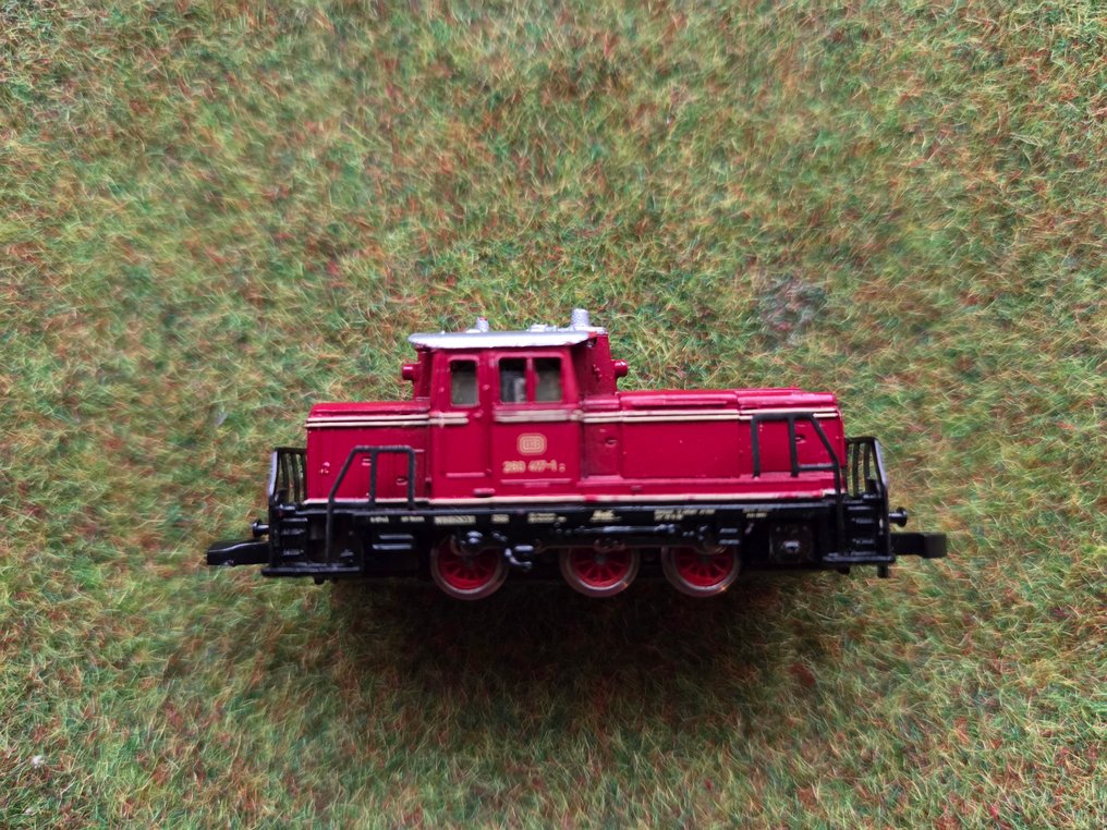 Märklin Z - 8864 - Dieselelektrisk lokomotiv (1) - Manøvre-lokomotiv - DB #2.1