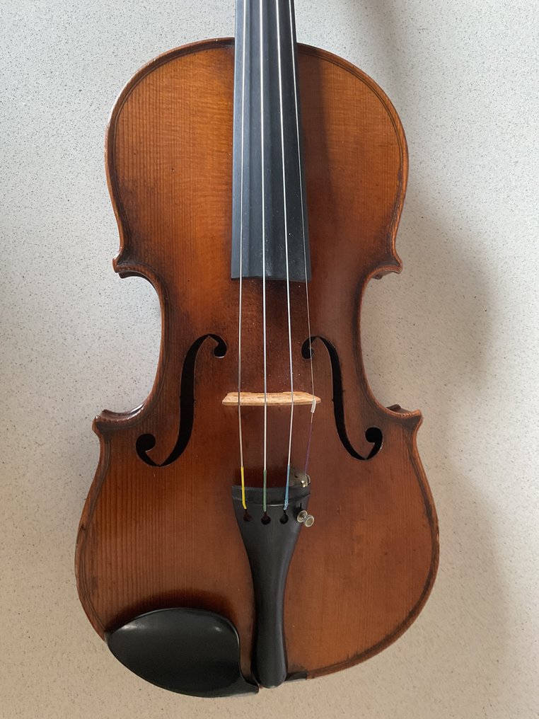 Labelled Ernst Challier ,Giessen ,1930 - Stradivari - - Violin - Tyskland - 1930 #1.0