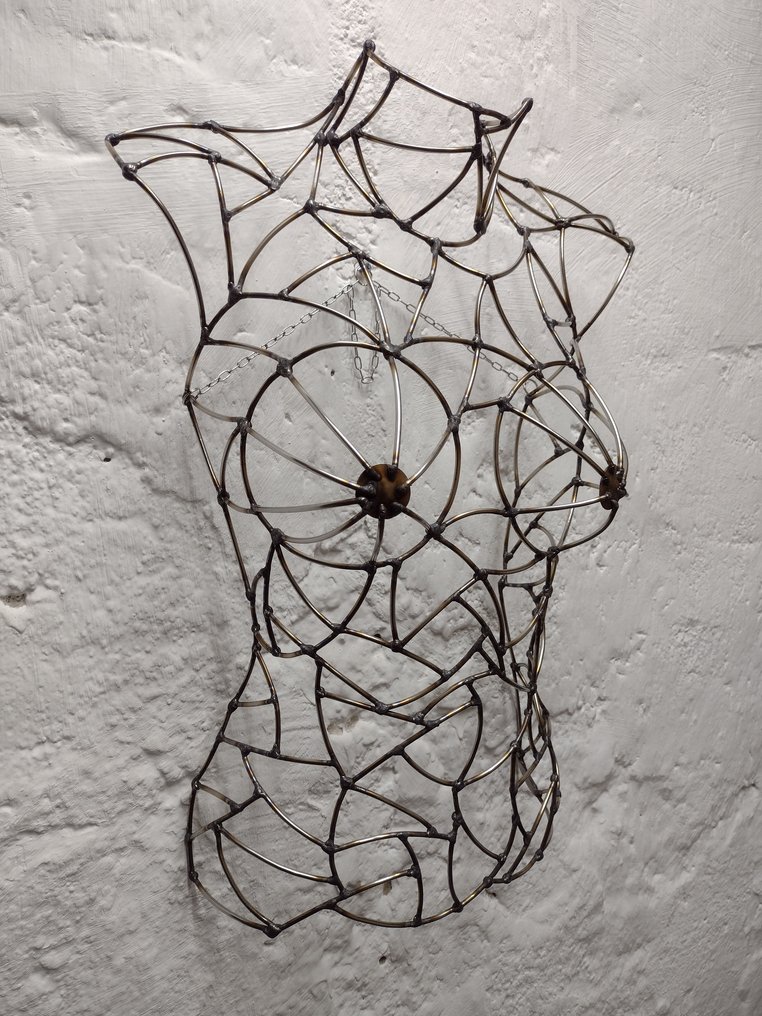 Διακοσμητικό στολίδι - Hurjui - Ρουμανία - Γυναικείο στήθος #1.0