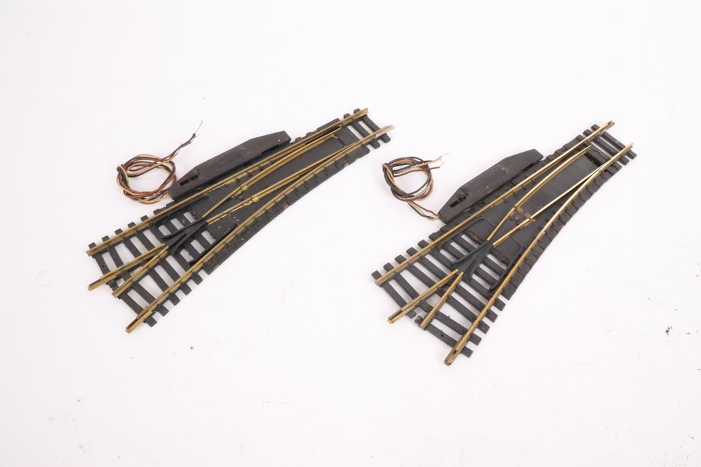 Fleischmann H0 - 6044 L / R - Modellvonat sínek (6) - Egyszeres váltók meghajtással #2.1