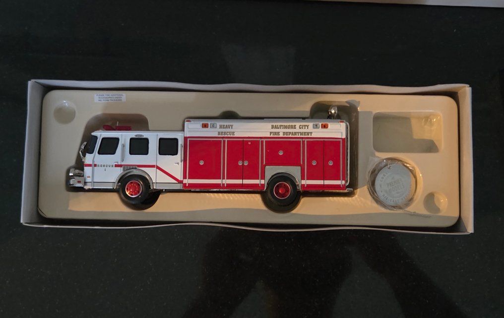 Corgi 1:50 - Model car - E-ONE Rescue Baltimore - Limited edition 2790/4000 first model #1.0