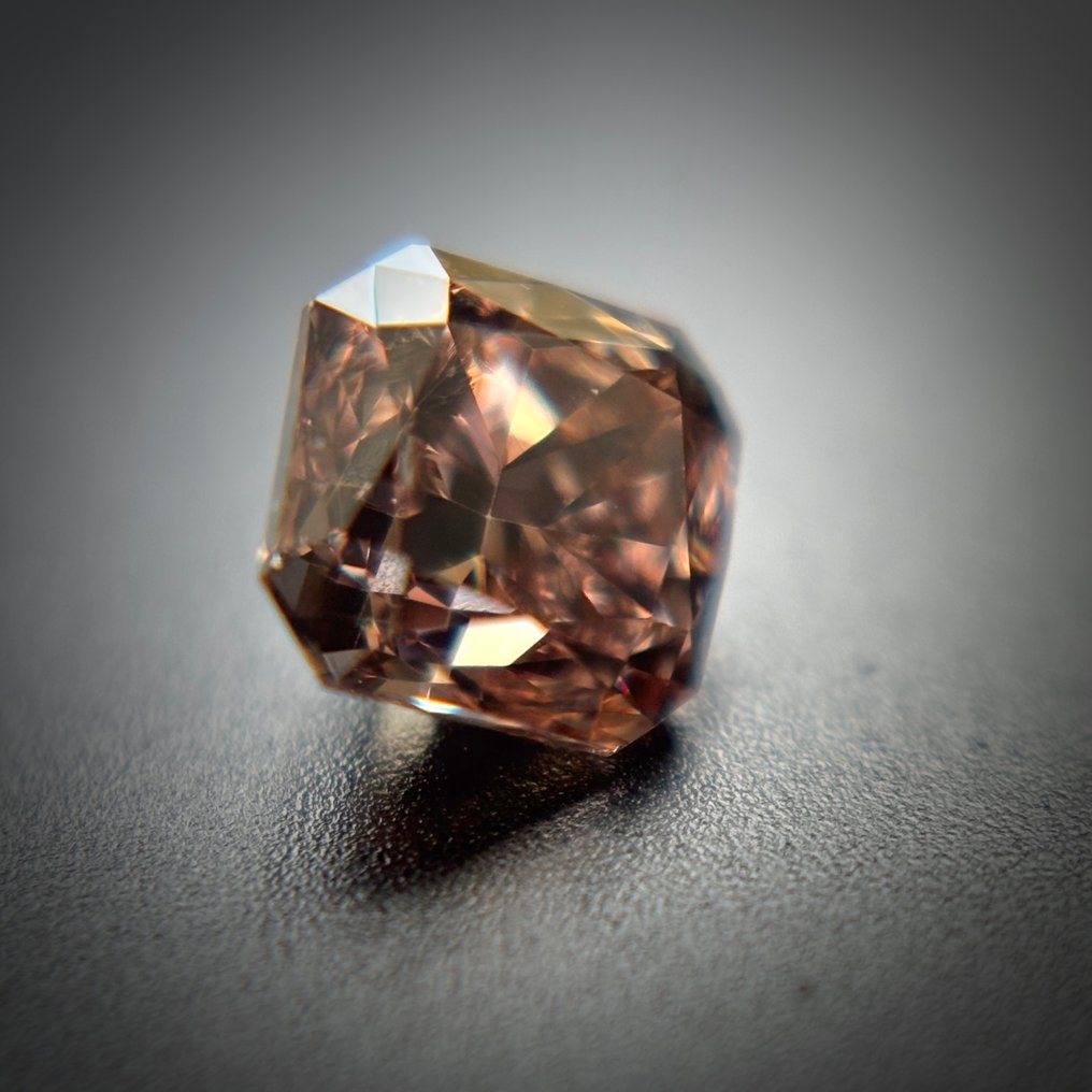 χωρίς τιμή ασφαλείας - 1 pcs Διαμάντι (Φυσικού χρώματος) - 0.32 ct - Ράντιαν - Fancy Καφέ Ροζ - I2 - Antwerp Laboratory for Gemstone Testing (ALGT) #1.0