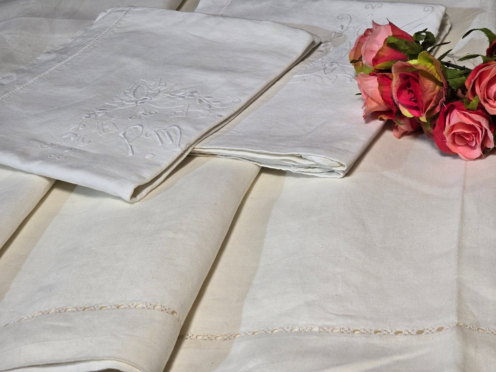 Bed sheet (3) - 280 cm - 230 cm - Ancient embroidery #1.0