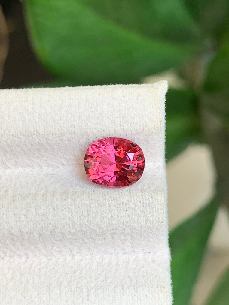 1 pcs  粉色, 橙色 尖晶石  - 3.07 ct - Guild Gem Laboratory - 鲜明的粉橙色 #3.2