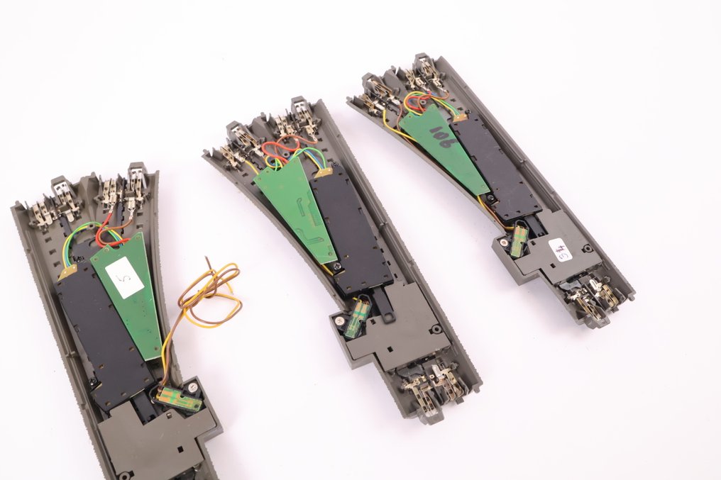 Märklin H0 - 24611/24612/74490/74460 - Tory kolejowe (modelarstwo) (3) - Trzy cyfrowe rozjazdy C-Rails. #2.1