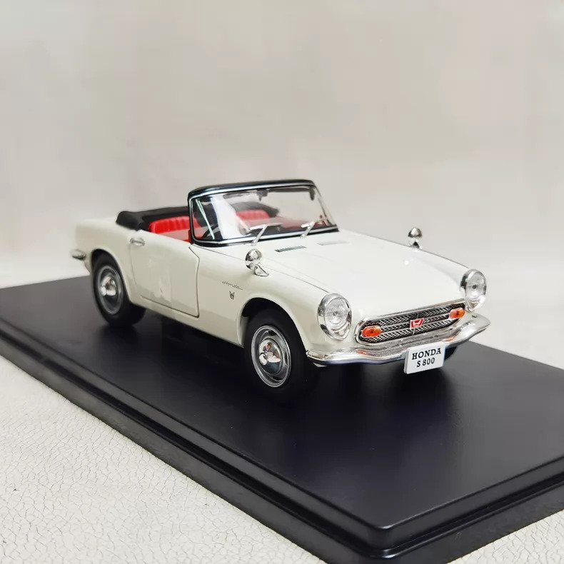 1:24 - Modelbil - Honda S800 Convertible Classic Car Model #2.1