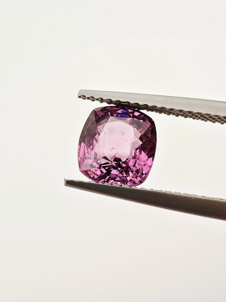 沒有保留價 粉色, 紫色 尖晶石  - 2.41 ct - Antwerp Laboratory for Gemstone Testing (ALGT) - 优质色彩 #1.0