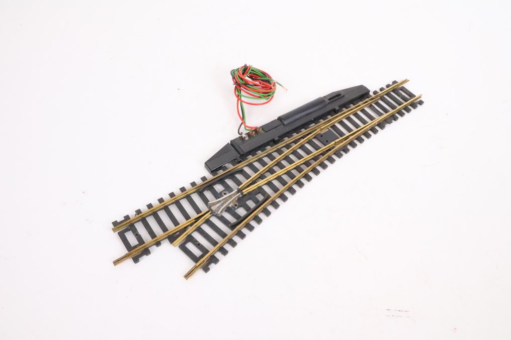 Roco H0 - 4530/4540/4541 - Model train tracks (5) - 15-degree electrical switches left + right #1.0